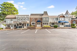 Village Circle Suite C, Eureka Springs, AR 72632