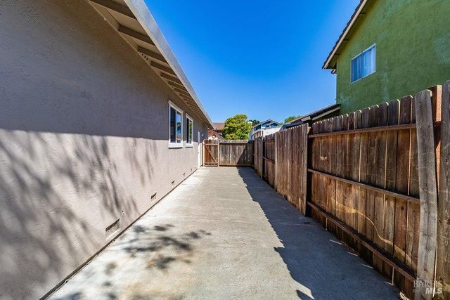 731 Newport Way, Vallejo, CA 94589