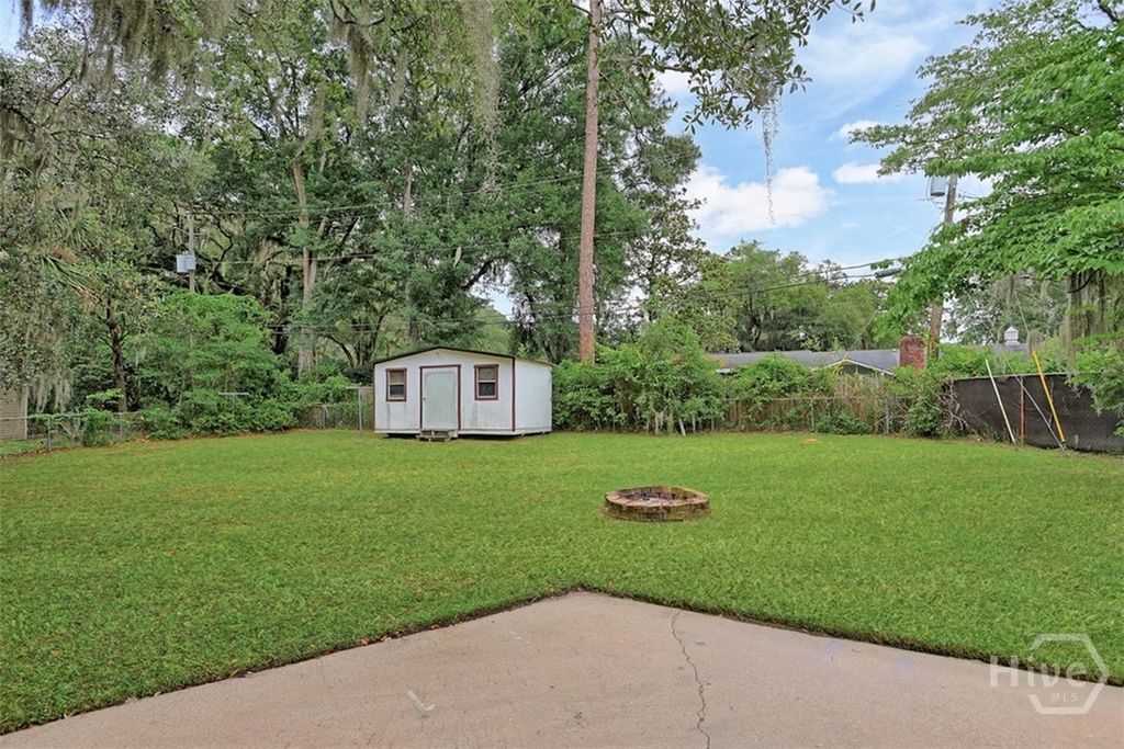 Image 15 of property listing at 13010 Largo Drive, Savannah, GA 31419