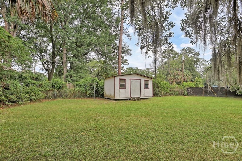 Image 17 of property listing at 13010 Largo Drive, Savannah, GA 31419