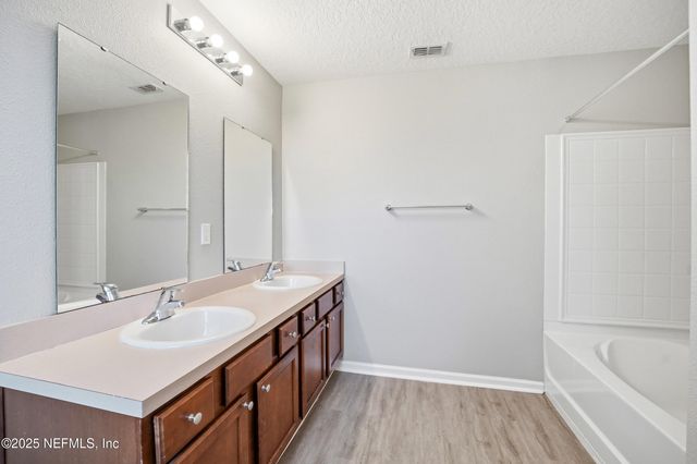 3252 CANYON FALLS Drive, Green Cove Springs, FL 32043