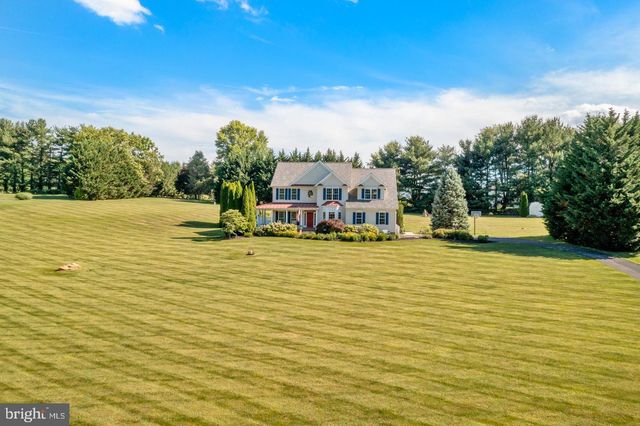 1687 VILLAGE GREEN DR, Woodbine, MD 21797