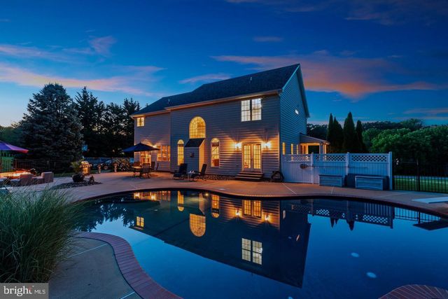 1687 VILLAGE GREEN DR, Woodbine, MD 21797