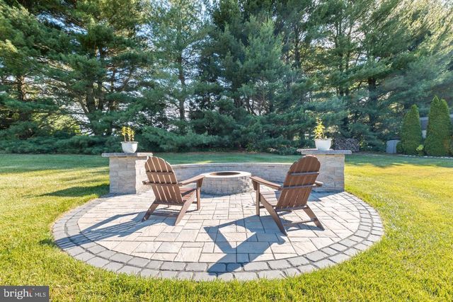 1687 VILLAGE GREEN DR, Woodbine, MD 21797