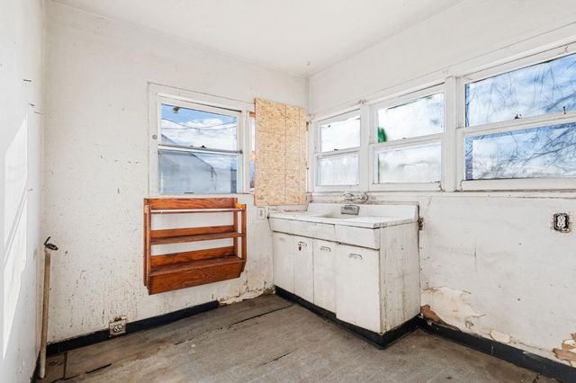 208 Bullard Avenue, Clovis, CA 93612