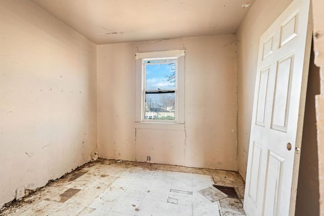 208 Bullard Avenue, Clovis, CA 93612