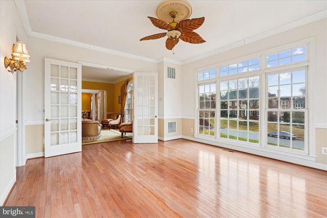 11046 HEATHLAND DR, Oakton, VA 22124