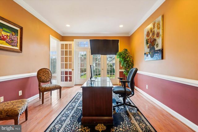 11046 HEATHLAND DR, Oakton, VA 22124