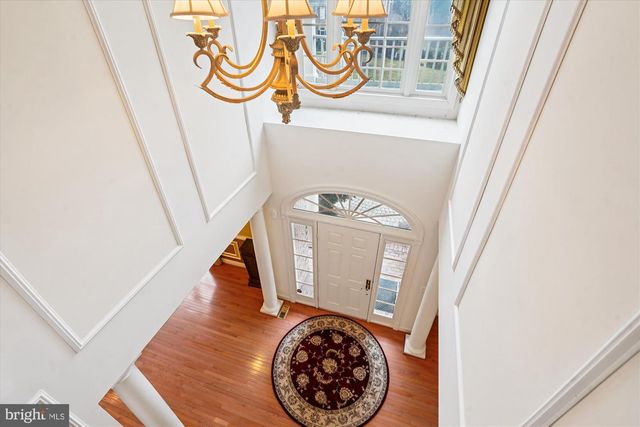 11046 HEATHLAND DR, Oakton, VA 22124