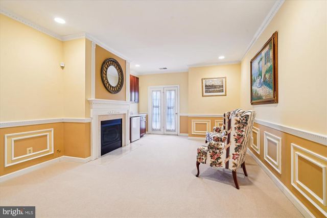 11046 HEATHLAND DR, Oakton, VA 22124