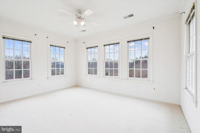 11046 HEATHLAND DR, Oakton, VA 22124