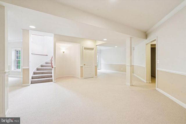 11046 HEATHLAND DR, Oakton, VA 22124