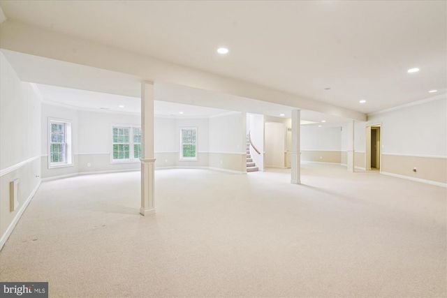 11046 HEATHLAND DR, Oakton, VA 22124