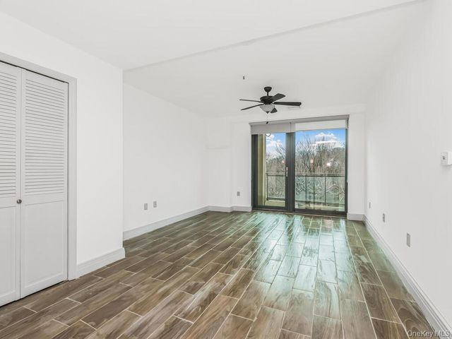 701 Ridge Hill Boulevard 1D, Yonkers, NY 10710