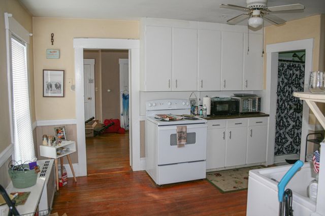 40 Highland Street, Ashland, NH 03217