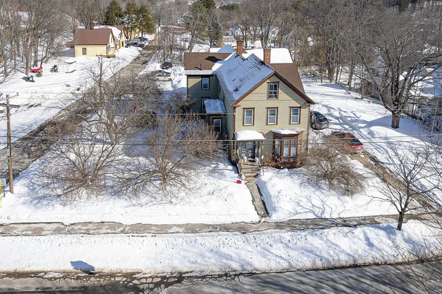 40 Highland Street, Ashland, NH 03217