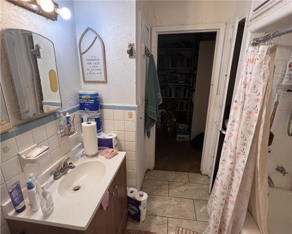 3751 Wilson Dr, Corpus Christi, TX 78408