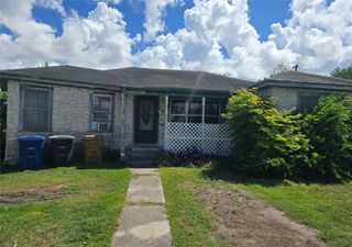 3751 Wilson Dr, Corpus Christi, TX 78408