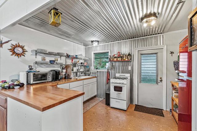 1040 38th Avenue, Santa Cruz, CA 95062