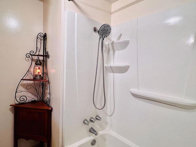 1040 38th Avenue, Santa Cruz, CA 95062