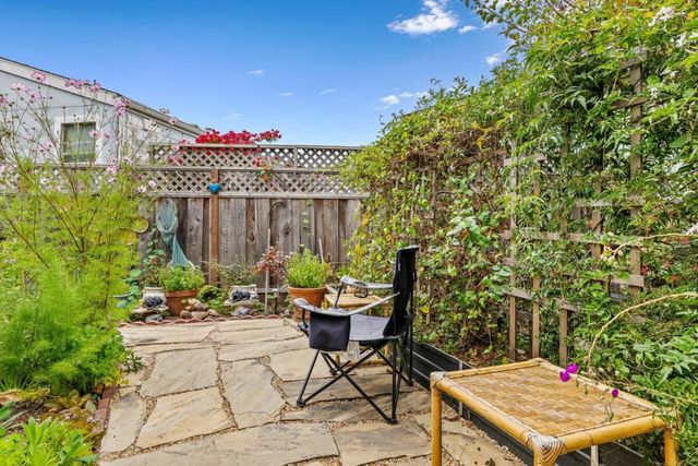 1040 38th Avenue, Santa Cruz, CA 95062