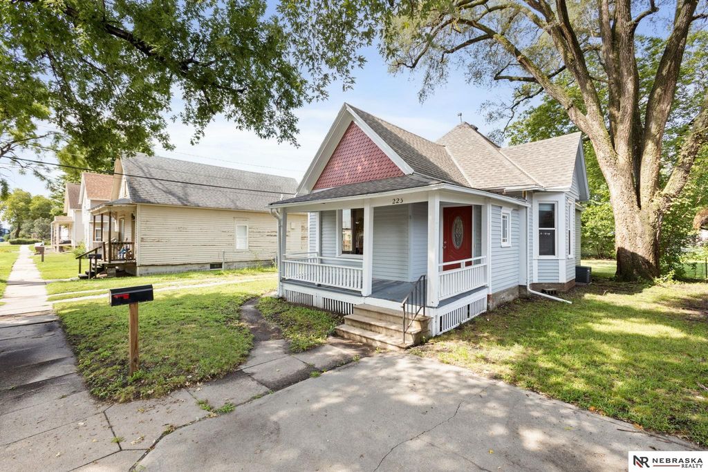 223 N C Street, Fremont, NE 68025