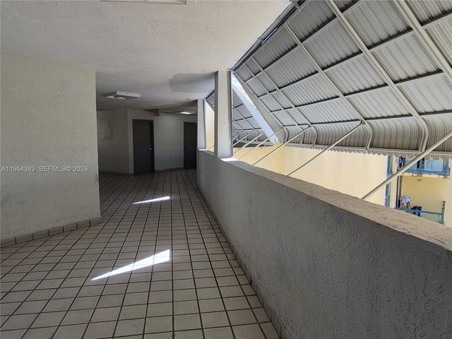 11800 SW 18th St 529-4, Miami, FL 33175