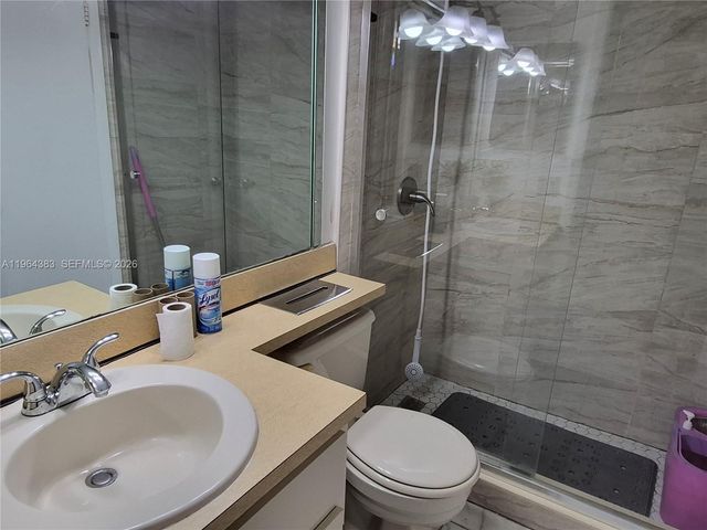 11800 SW 18th St 529-4, Miami, FL 33175