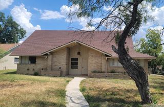 118 S gardenview, Castle Hills, TX 78213