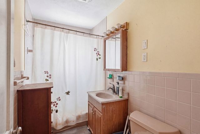 85-87 Wolcott St, Malden, MA 02148