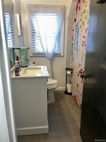 15854 Englewood Avenue, Allen Park, MI 48101