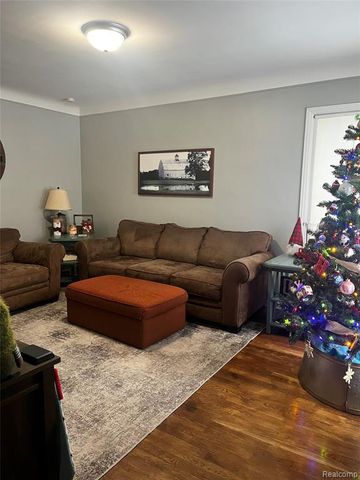 15854 Englewood Avenue, Allen Park, MI 48101