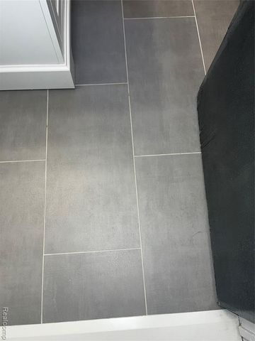 15854 Englewood Avenue, Allen Park, MI 48101