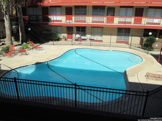 3243 Nacogdoches Rd Apt 1306, San Antonio, TX 78217