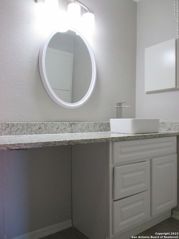 3243 Nacogdoches Rd Apt 1306, San Antonio, TX 78217