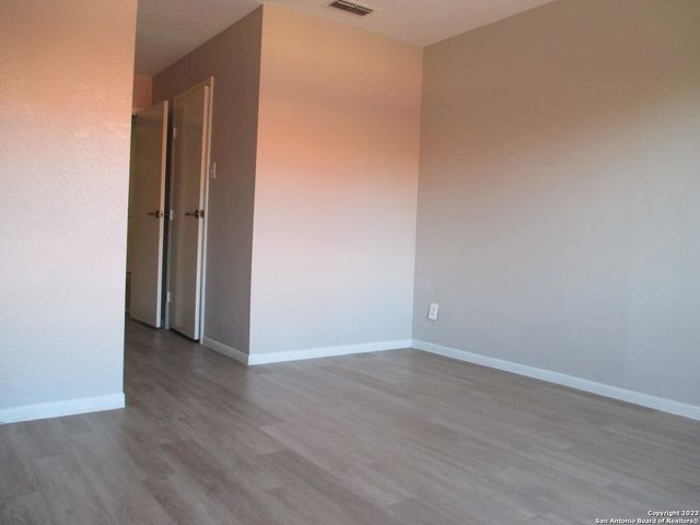 3243 Nacogdoches Rd Apt 1306, San Antonio, TX 78217