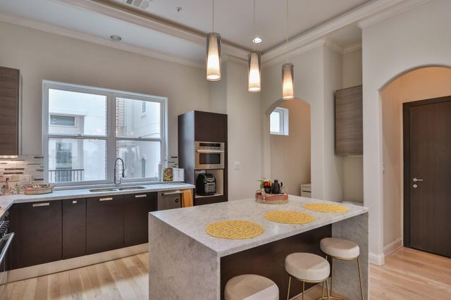 4114 Driscoll Street, Houston, TX 77098