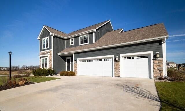 W198N5020 Hickory STREET, Menomonee Falls, WI 53051