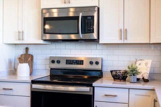 W198N5020 Hickory STREET, Menomonee Falls, WI 53051