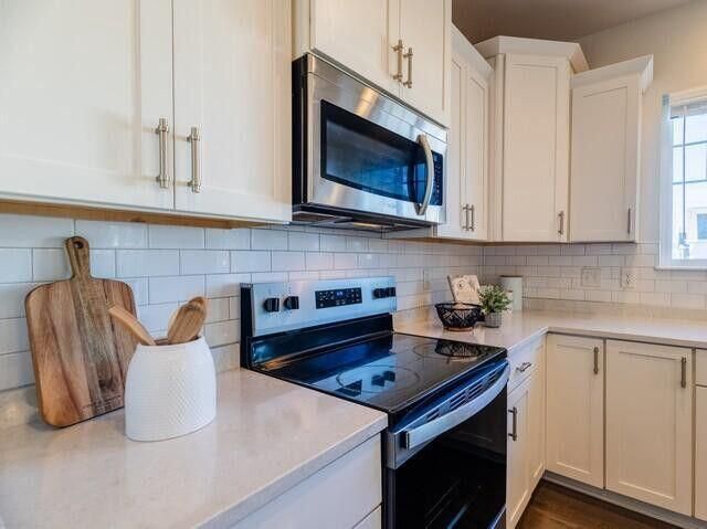 W198N5020 Hickory STREET, Menomonee Falls, WI 53051