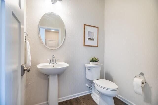 W198N5020 Hickory STREET, Menomonee Falls, WI 53051