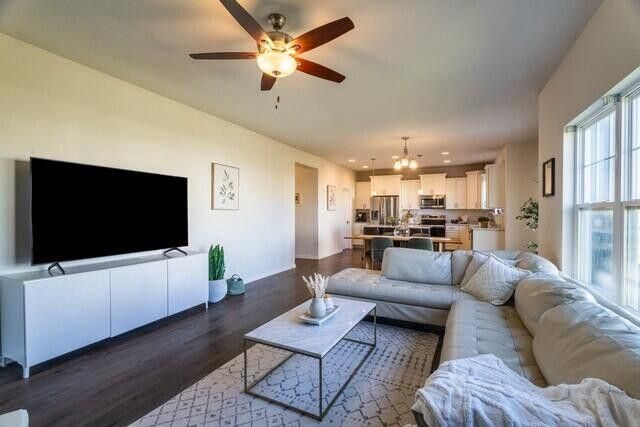 W198N5020 Hickory STREET, Menomonee Falls, WI 53051