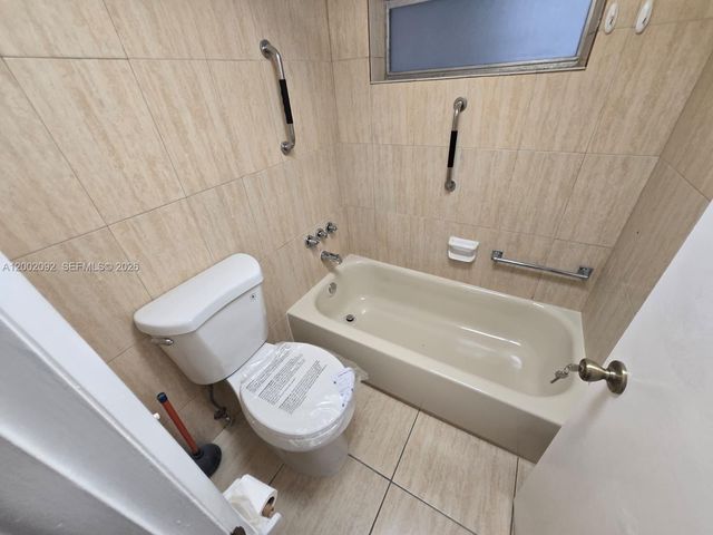 1515 NE 125th Ter 107, North Miami, FL 33161