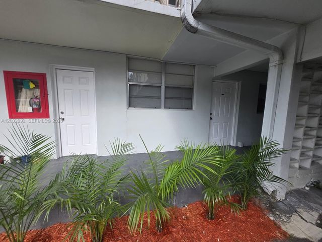 1515 NE 125th Ter 107, North Miami, FL 33161