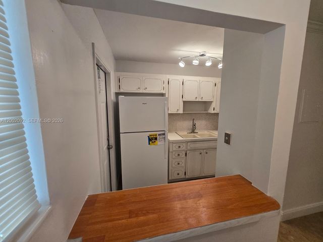 1515 NE 125th Ter 107, North Miami, FL 33161