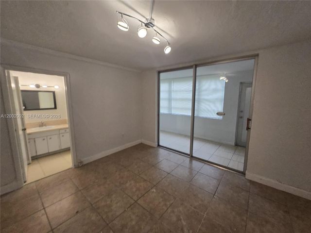 1515 NE 125th Ter 107, North Miami, FL 33161