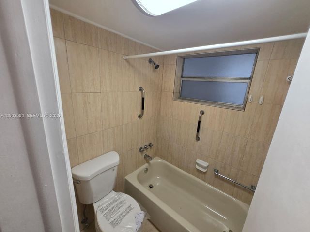 1515 NE 125th Ter 107, North Miami, FL 33161