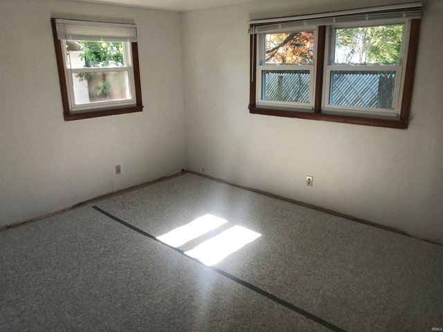 1850 Lodge Avenue, Evansville, IN 47714