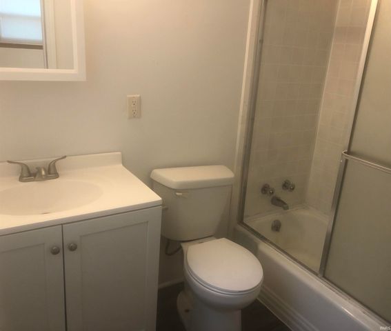 1850 Lodge Avenue, Evansville, IN 47714