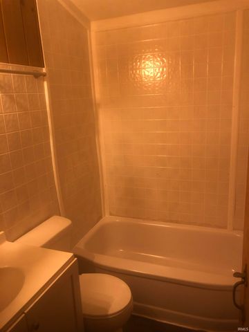 1850 Lodge Avenue, Evansville, IN 47714